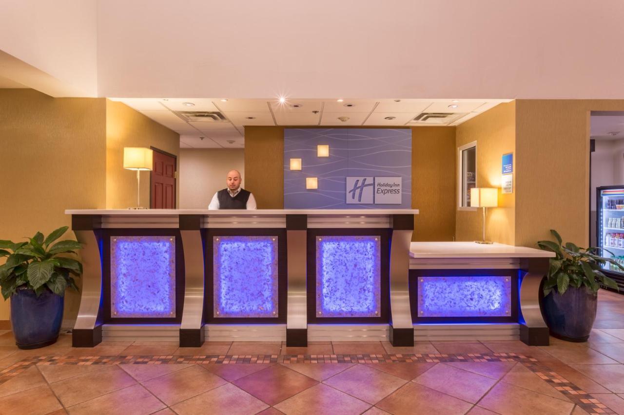Holiday Inn Express Hotel & Suites Manteca By Ihg Exterior foto
